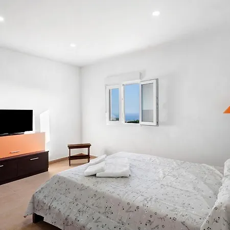 בית נופש Casa Eva - Con Terraza & Bbq גרנדילה דה אבונה