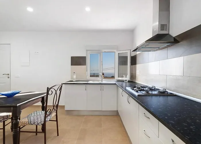 Casa Eva - Con Terraza & Bbq Semesterbostad *